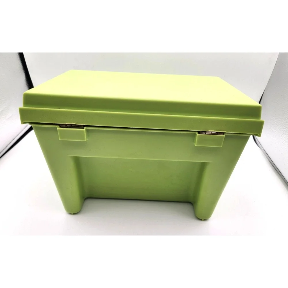 Betty Crocker Step by Step 1970s Avocado Green Recipe Card Library Box  complete